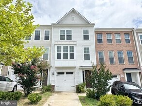 Building Photo - 419 Foxglove Way