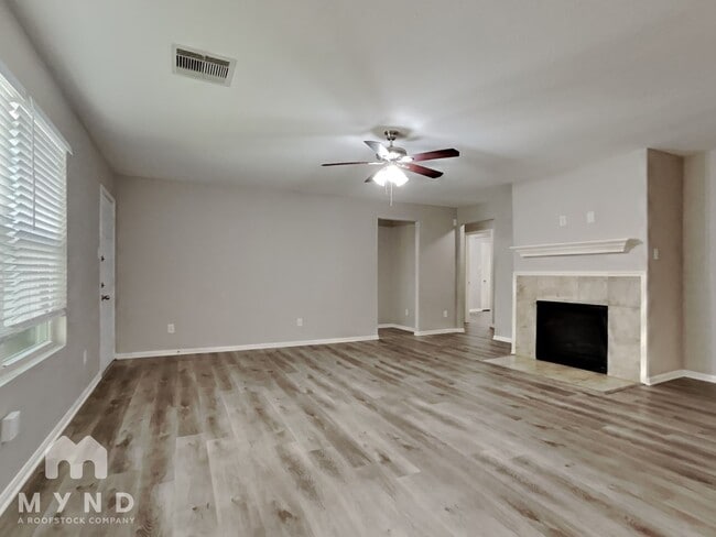 Building Photo - 9876 Lace Flower Way