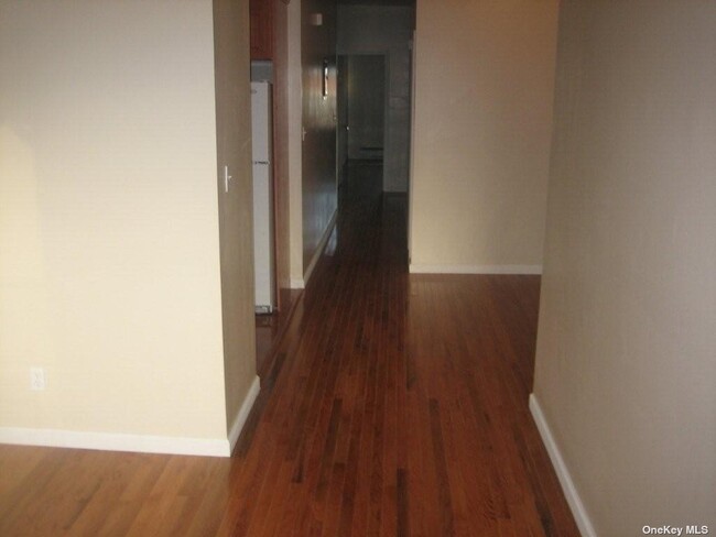 Foto del edificio - 4453 Barnes Ave