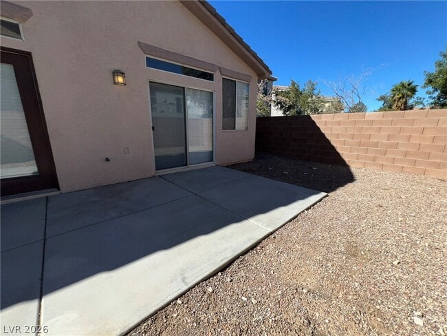 Foto del edificio - 10780 Valencia Hills St