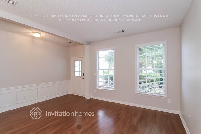 Building Photo - 133 Wallnut Hall Cir