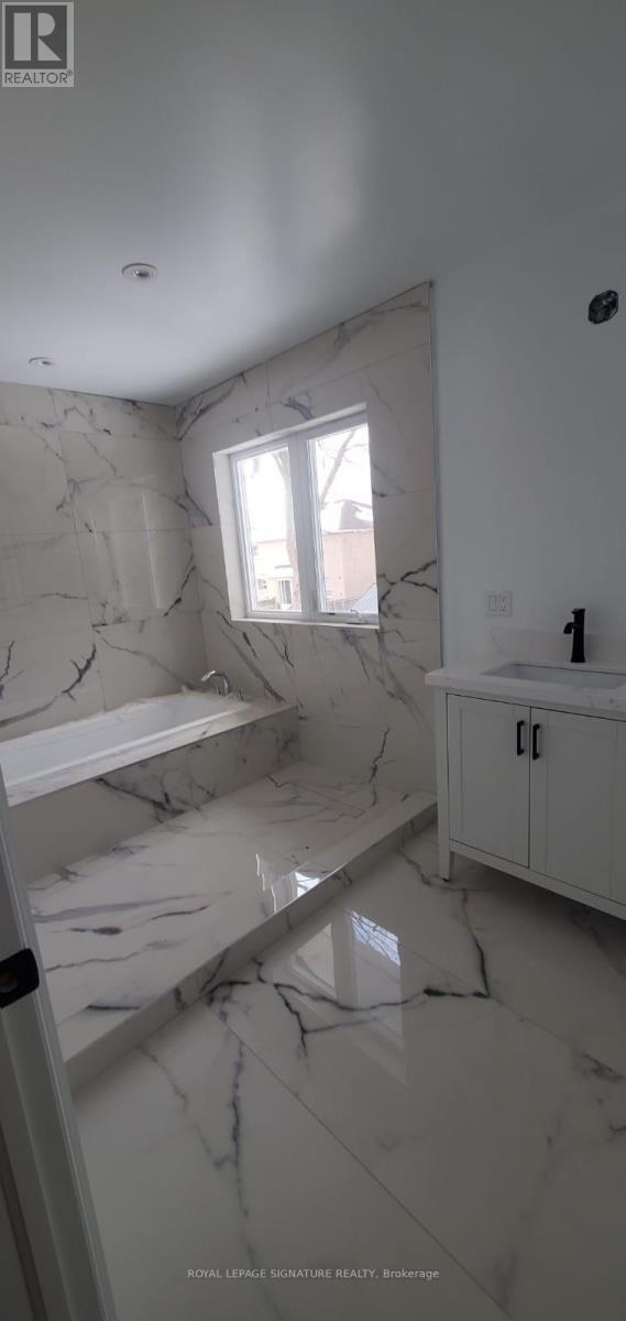 Photo du bâtiment - 19 Scarboro Ave