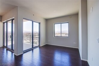 Building Photo - 8255 S Las Vegas Blvd