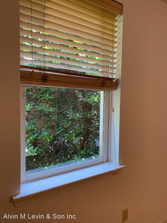 Foto del edificio - 1015 Bainbridge St