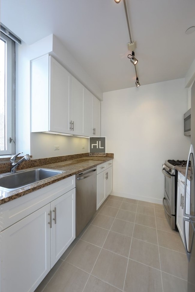 Foto del edificio - Spacious Flex 2 Bed Upper West Side!!! NO FEE