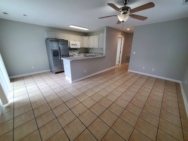 Foto del edificio - 4093 Mica Ave