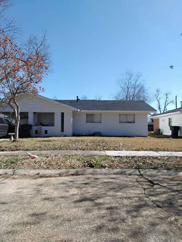 Foto principal - BEAUTIFUL SOUTH BOSSIER HOME-REMODELED