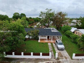 Building Photo - 20600 SW 118th Pl