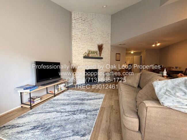 Foto del edificio - 726 Country Pl Dr