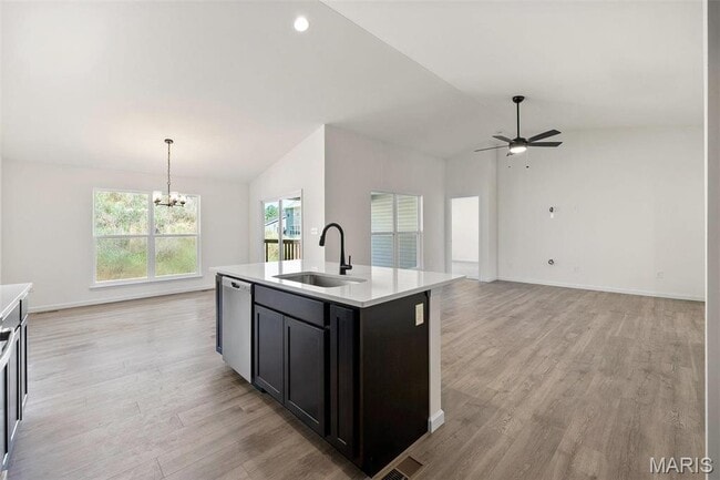 Building Photo - 442 Sweetgrass Dr