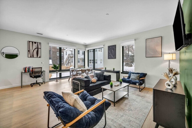 Building Photo - 2189 Cornell Rd