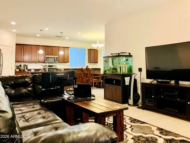 Building Photo - 9233 W Dreyfus Dr