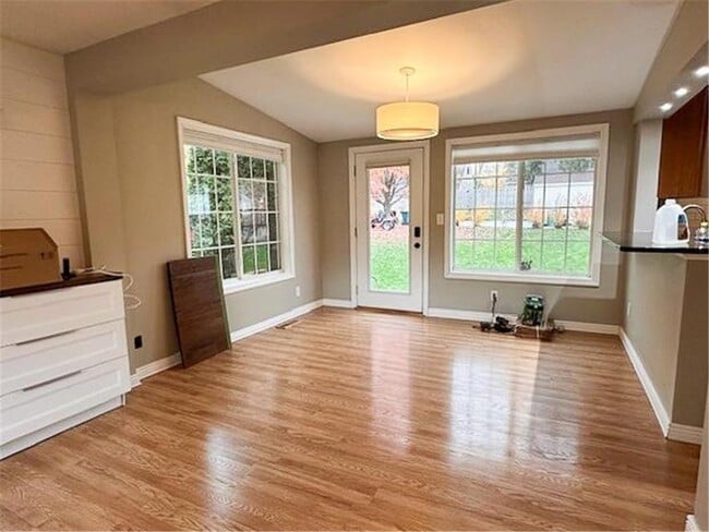 Foto del edificio - 2836 Dakota Ave S