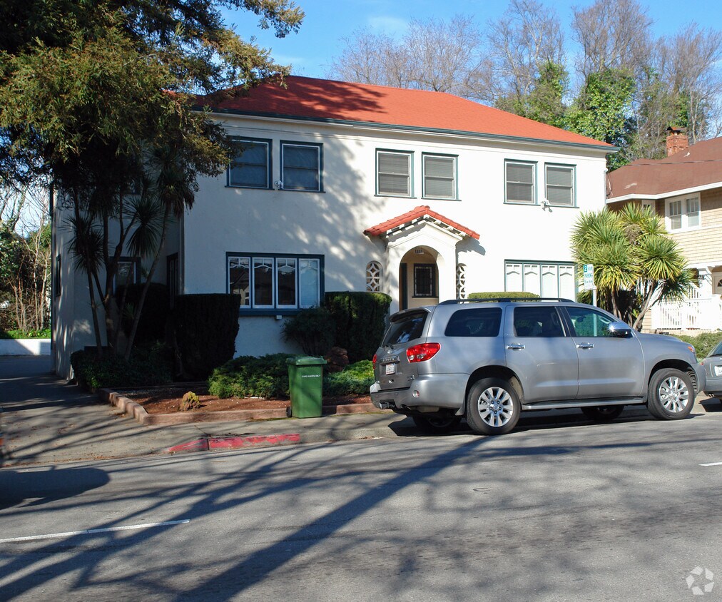 Building Photo - 1111 Irwin St