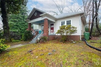 Building Photo - 934 Highland Terrace NE