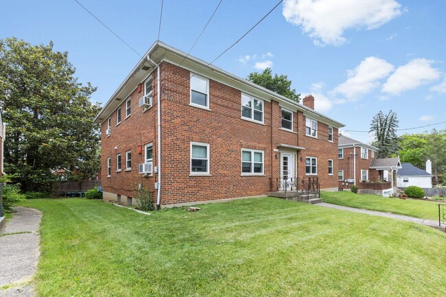 Building Photo - Oakley- Charming 4 family and desirable st...