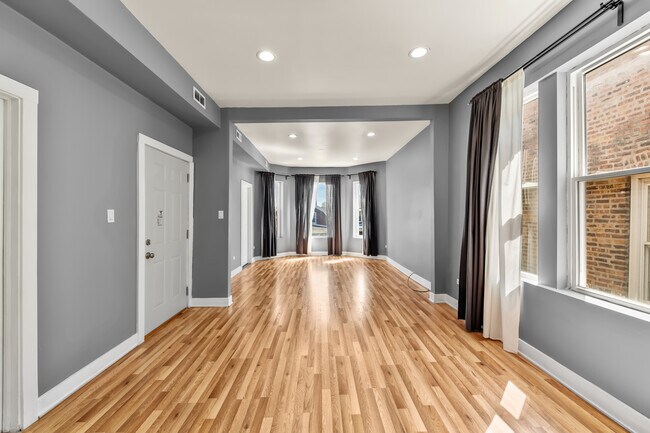 Foto del edificio - 5924 S Artesian Ave