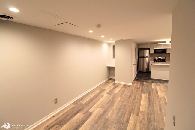 Building Photo - 2112 South Street