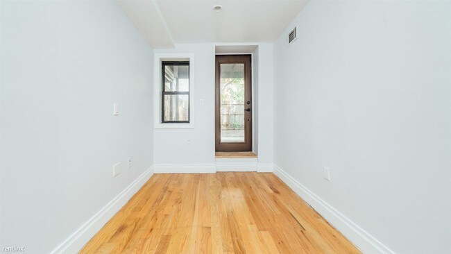 Building Photo - 759 Marcy Ave