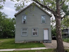 Building Photo - 6215 Carpenter Ave