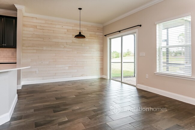 Foto del edificio - 103 Silver Creek Pl