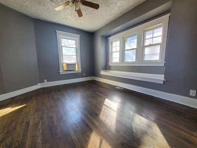 Building Photo - 1627 Emmet St