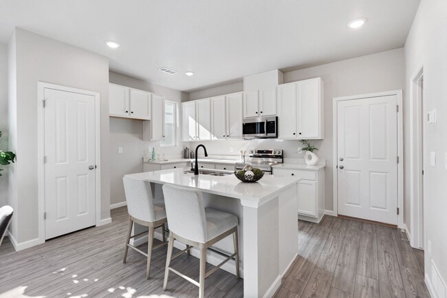 Building Photo - 1440 Coral Pl