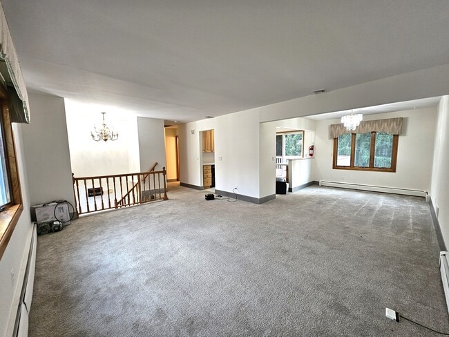 Building Photo - 9 Kitchell Pl