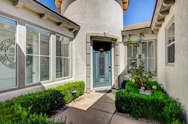 Building Photo - Single Story & Summerlin