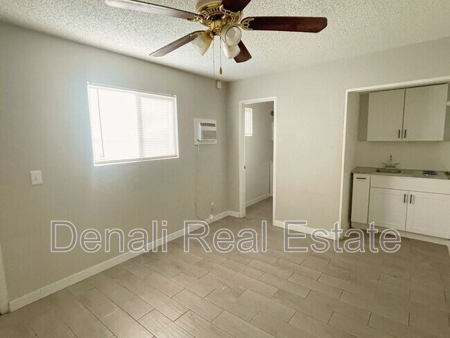 Foto del edificio - 6413 E Avalon St