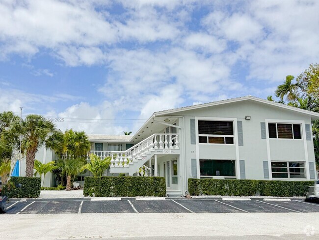 Building Photo - 915 Intracoastal Dr