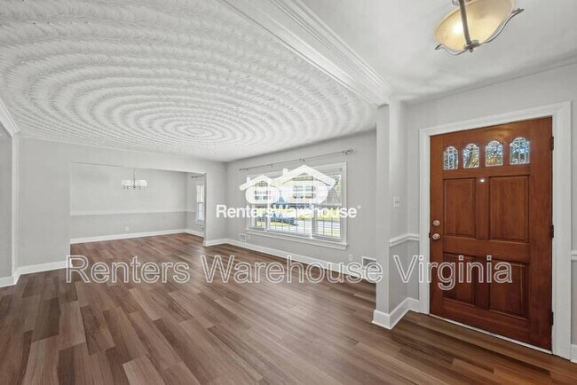 Building Photo - 3217 Foxgrove Ln