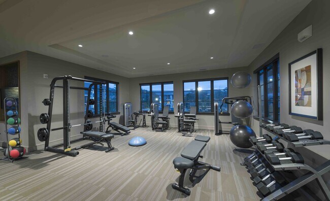 Foto del edificio - Dy-no-miiiiite 3 Bed Apartment