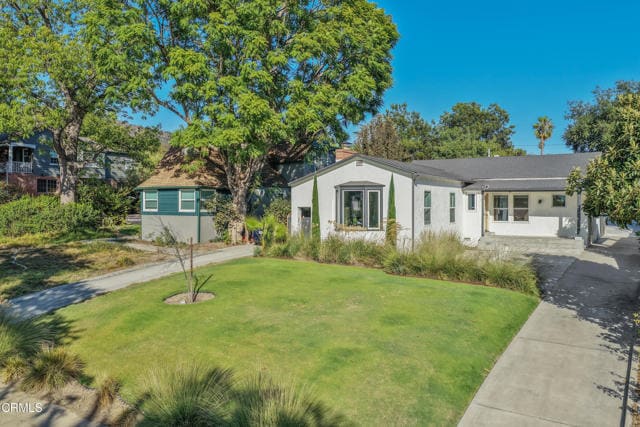 Building Photo - 5200 Dahlia Dr