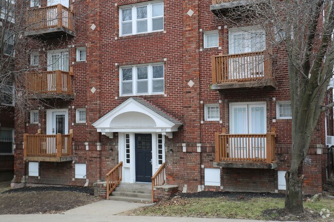 Foto del edificio - 3113-3123 Thompson Ave