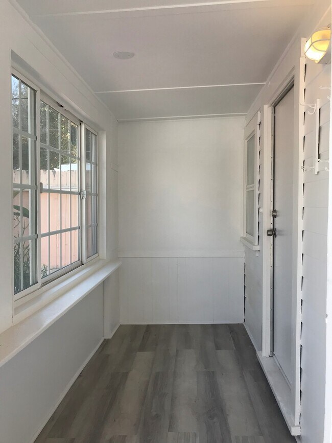 Foto del edificio - 4041 Van Buren Pl