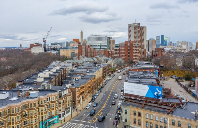 Foto del edificio - 880 Huntington Ave