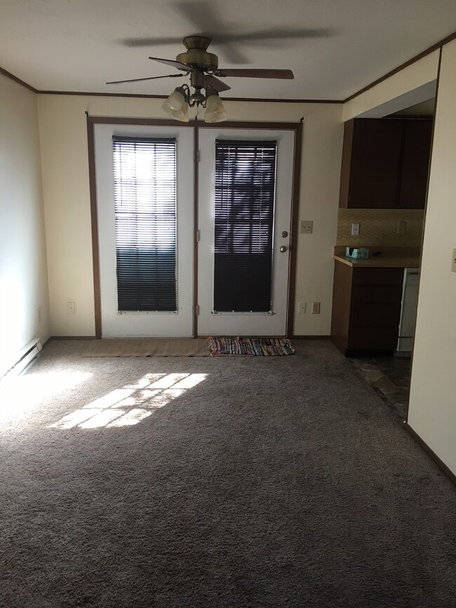 1911 Edinburgh St, Rawlins, WY 82301 Townhome Rentals in Rawlins WY