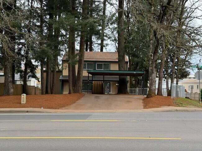 Foto del edificio - Sunnyside Duplex