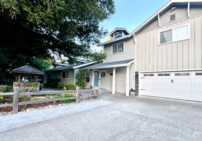 Building Photo - 224 Cotati Oaks Ct W