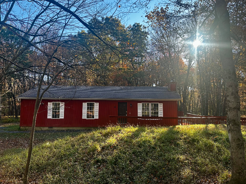 Primary Photo - 6 Allamuchy Ln