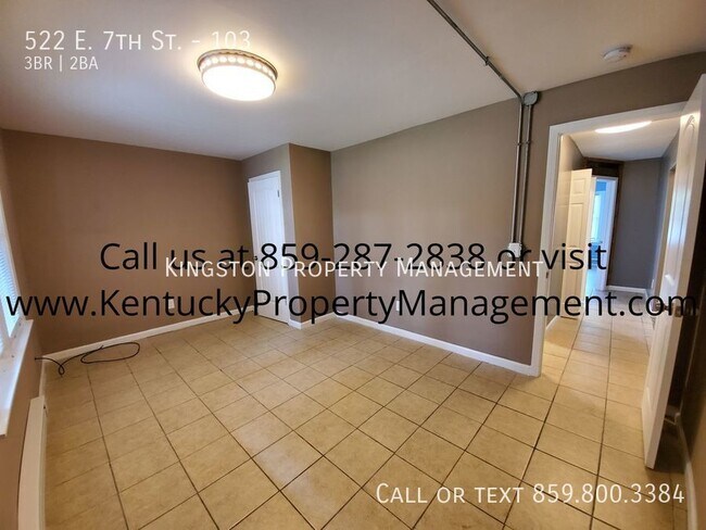 Building Photo - Beautifully Spacious 3 Bedroom Now Availab...