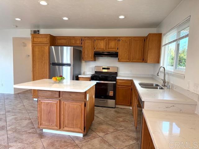 Foto del edificio - 635 Woodward St