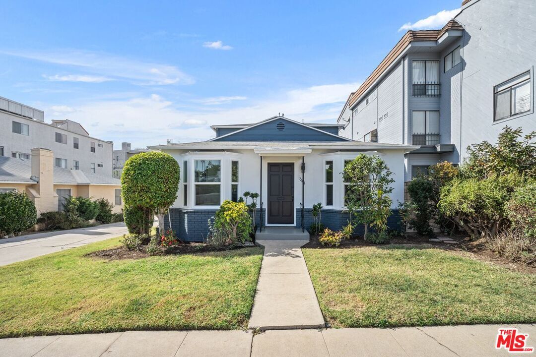 Primary Photo - 1643 Selby Ave