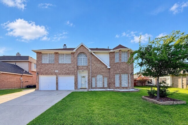 Building Photo - 5709 Parkwood Trail