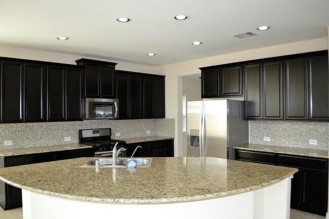Building Photo - 10551 Paula Bluff Ln