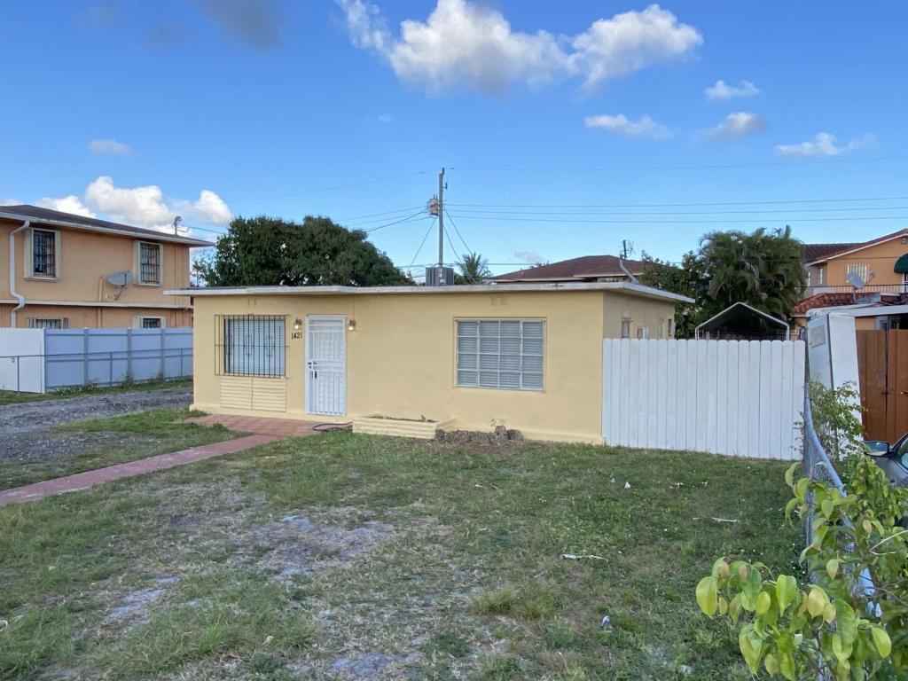 Foto principal - 1421 E 8th Ave