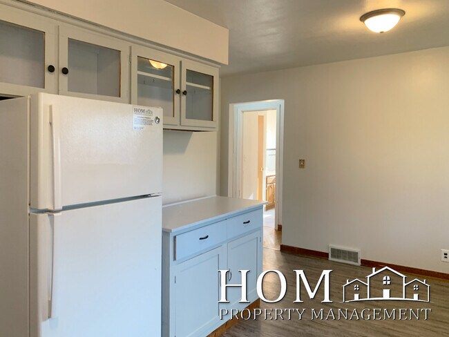 Foto del edificio - 335 Dolph Rd