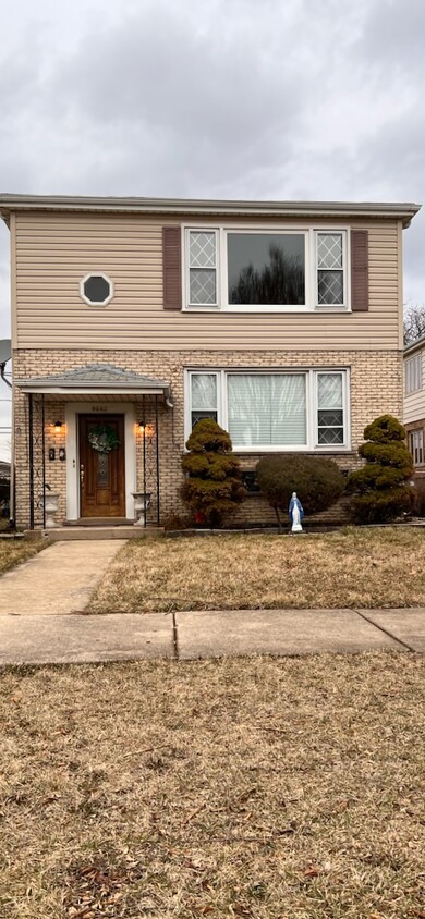 Newly remodeled 3 bedroom apartment - 9642 River St