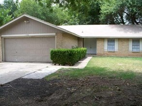 Building Photo - 7100 Meadow Run